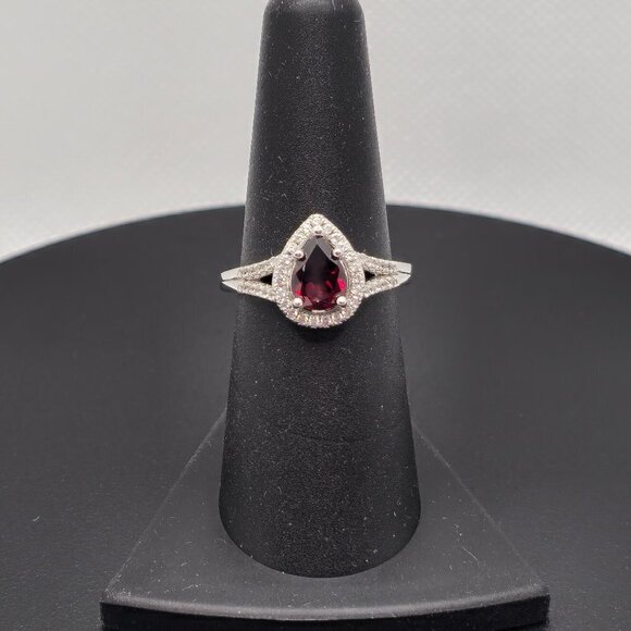 Red Garnet & White Zircon Sterling Silver Ring Size 7 - Picture 1 of 7